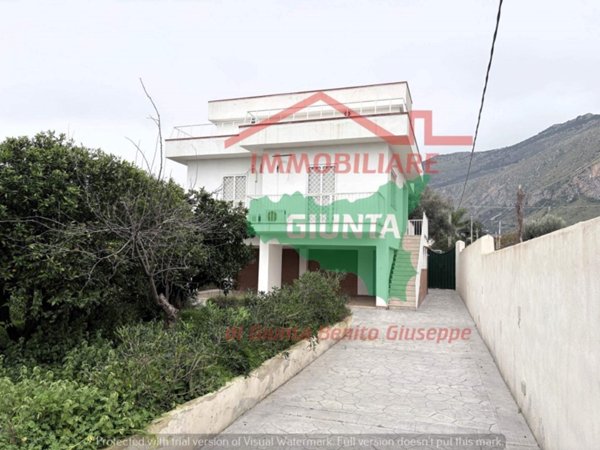 casa indipendente in vendita a Carini in zona Piraineto
