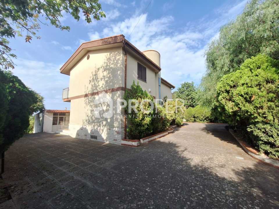casa indipendente in vendita a Carini in zona Villagrazia di Carini