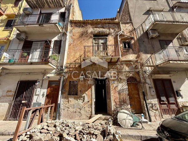 casa indipendente in vendita a Carini
