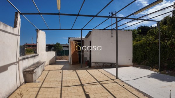 casa indipendente in vendita a Carini