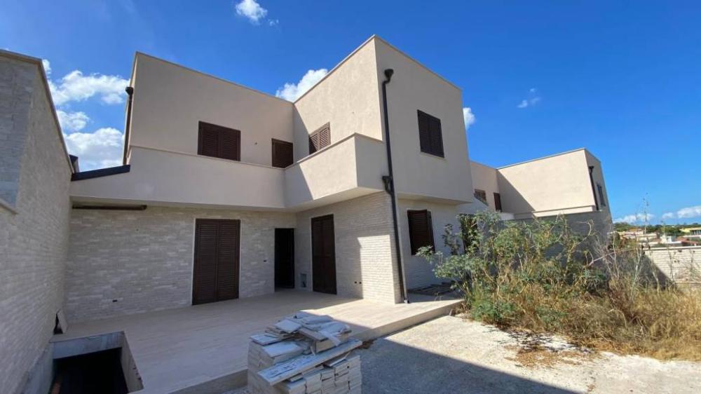casa indipendente in vendita a Carini in zona Piraineto