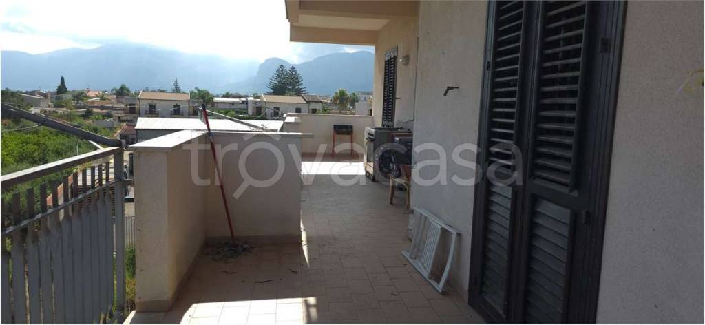 appartamento in vendita a Carini in zona Villagrazia di Carini