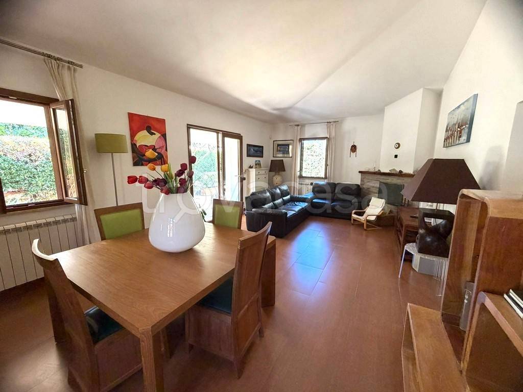 casa indipendente in vendita a Carini