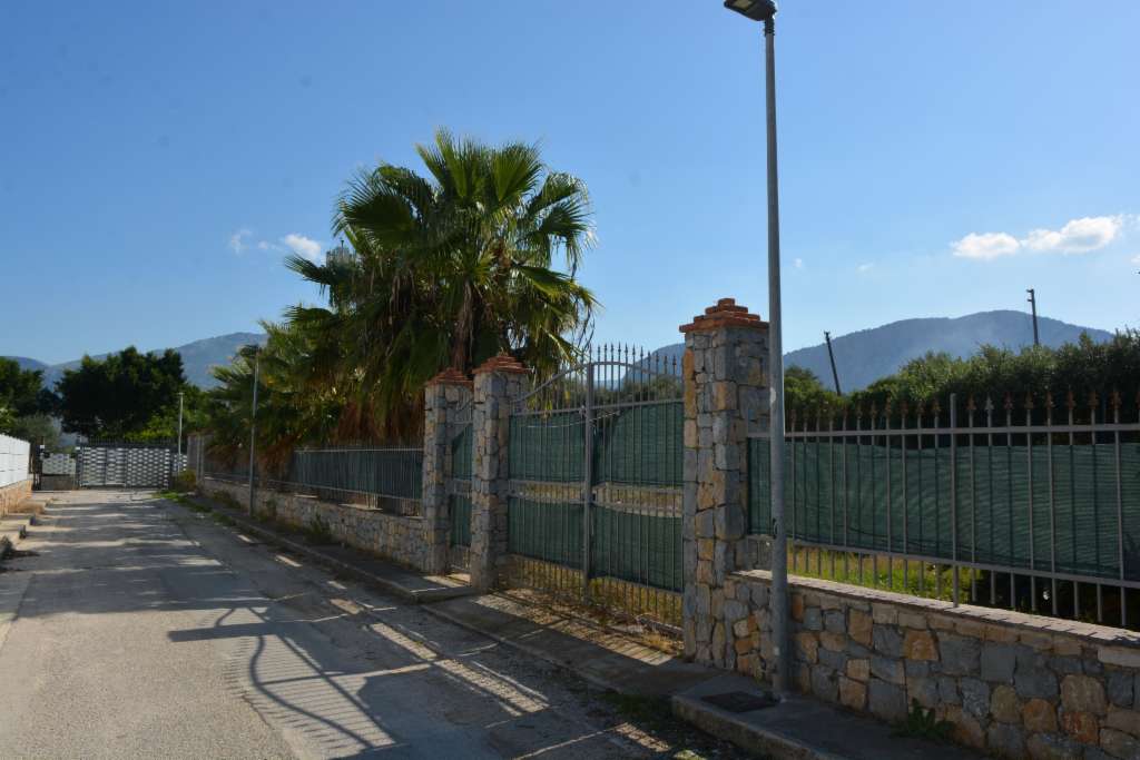 casa indipendente in vendita a Carini