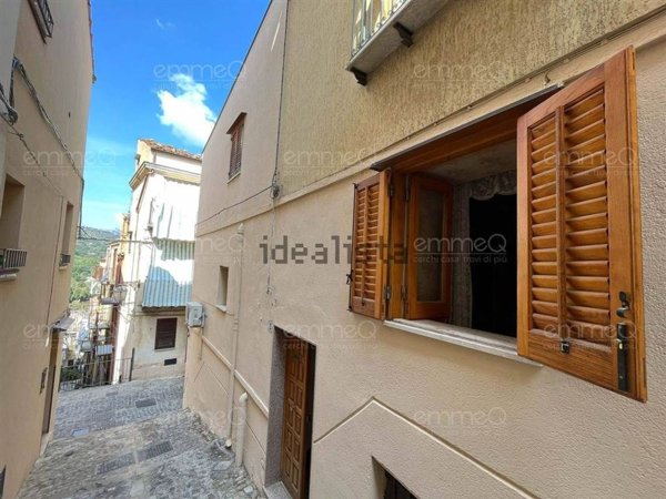 appartamento in vendita a Castelbuono