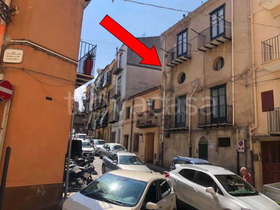 casa indipendente in vendita a Castelbuono