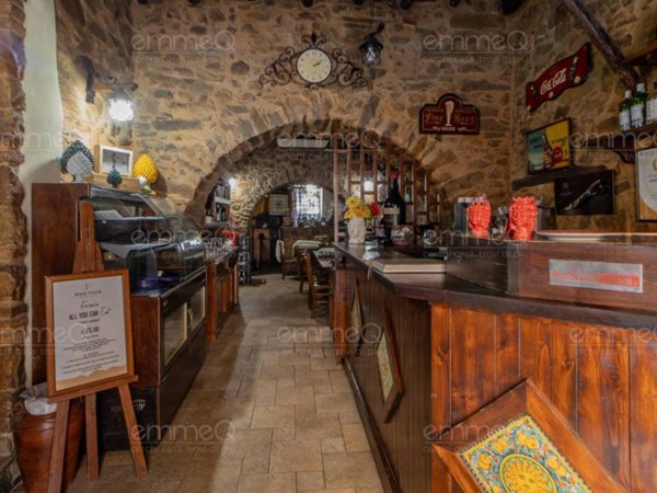 negozio in vendita a Castelbuono