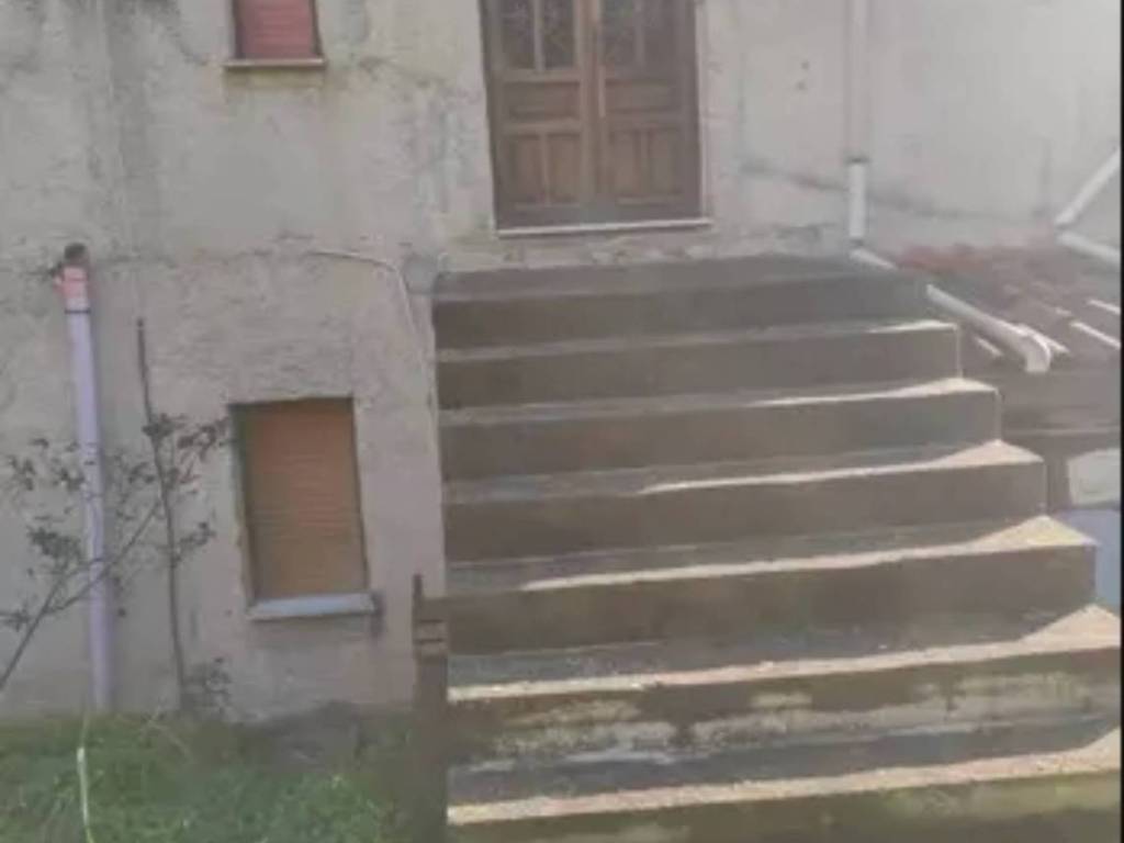 casa indipendente in vendita a Castelbuono