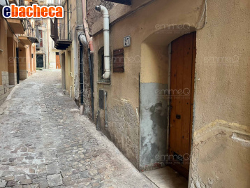 locale commerciale in vendita a Castelbuono