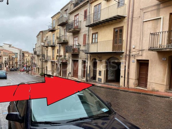 trivano in vendita a Castelbuono
