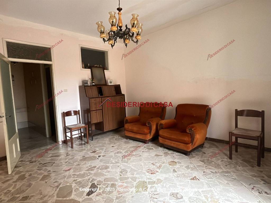 casa indipendente in vendita a Castelbuono