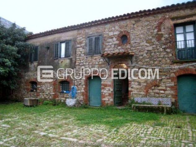 locale commerciale in vendita a Castelbuono