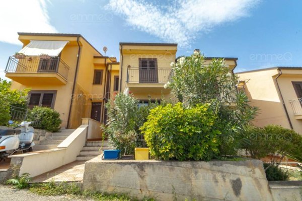 casa indipendente in vendita a Castelbuono