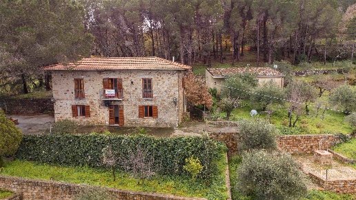 casa indipendente in vendita a Castelbuono