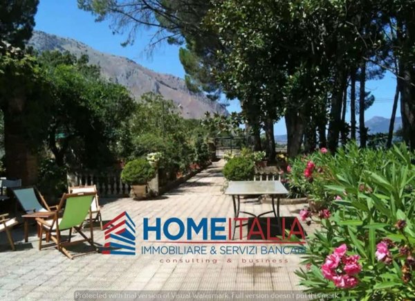 casa indipendente in vendita a Castelbuono