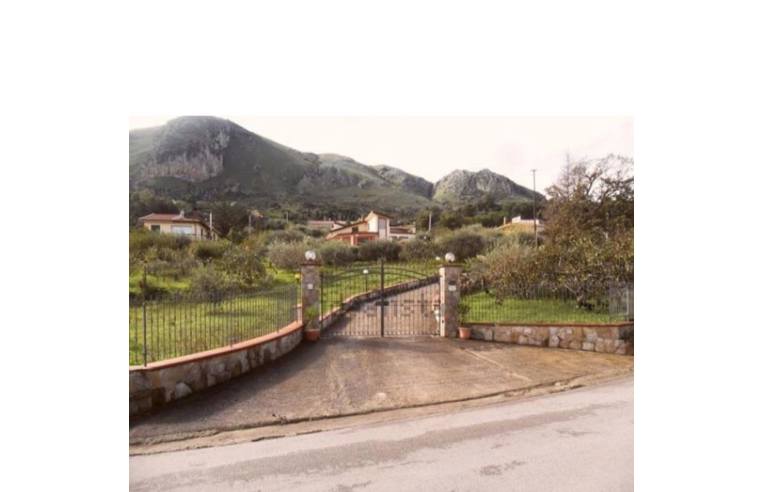 casa indipendente in vendita a Castelbuono
