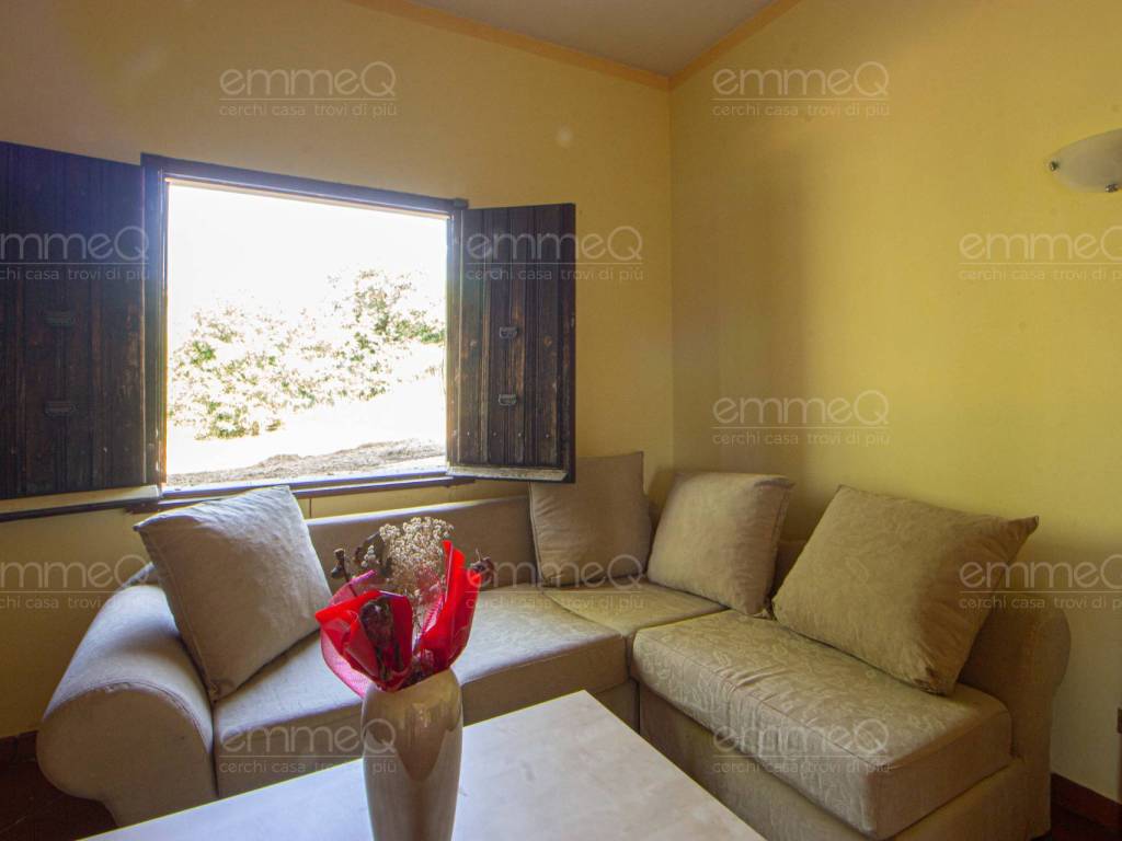 casa indipendente in vendita a Castelbuono