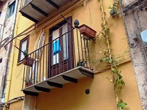 casa indipendente in vendita a Castelbuono