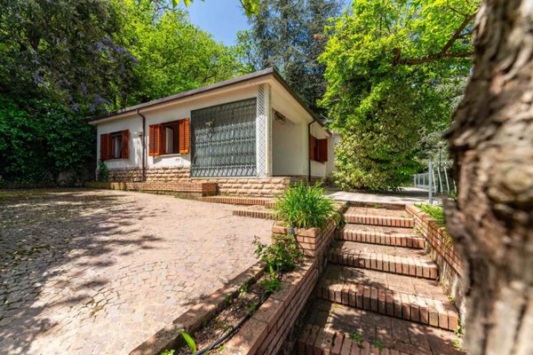 casa indipendente in vendita a Castelbuono