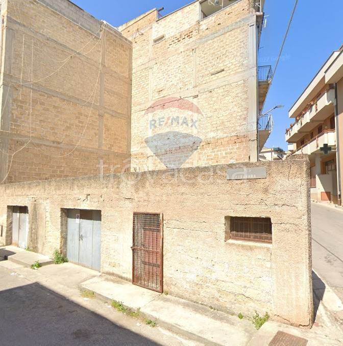 locale commerciale in vendita a Casteldaccia