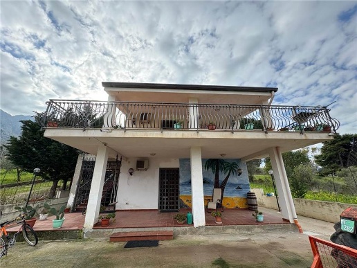 casa indipendente in vendita a Casteldaccia