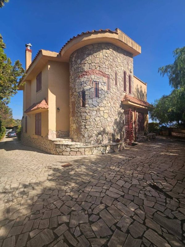 casa indipendente in vendita a Casteldaccia