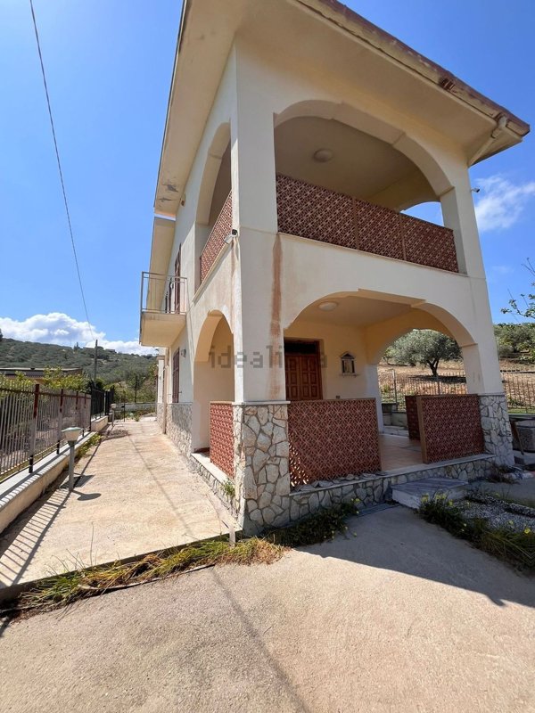 casa indipendente in vendita a Casteldaccia