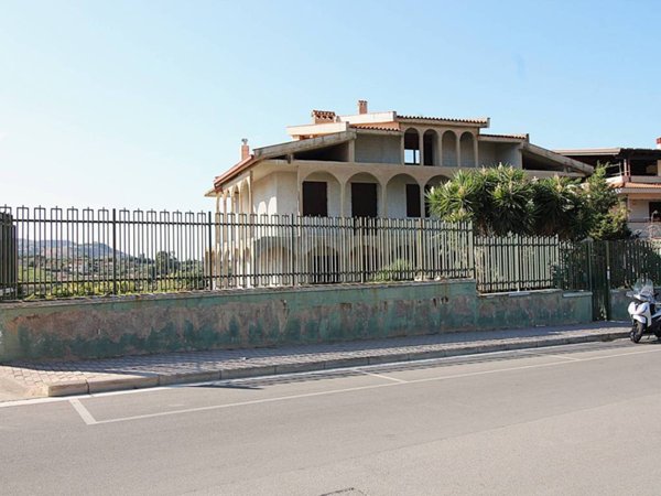 intera palazzina in vendita a Casteldaccia