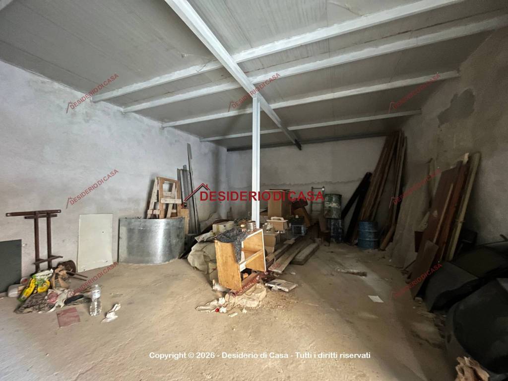 locale commerciale in vendita a Casteldaccia