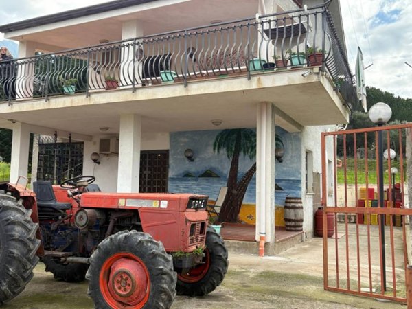 casa indipendente in vendita a Casteldaccia