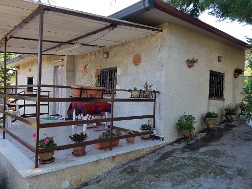 casa indipendente in vendita a Casteldaccia