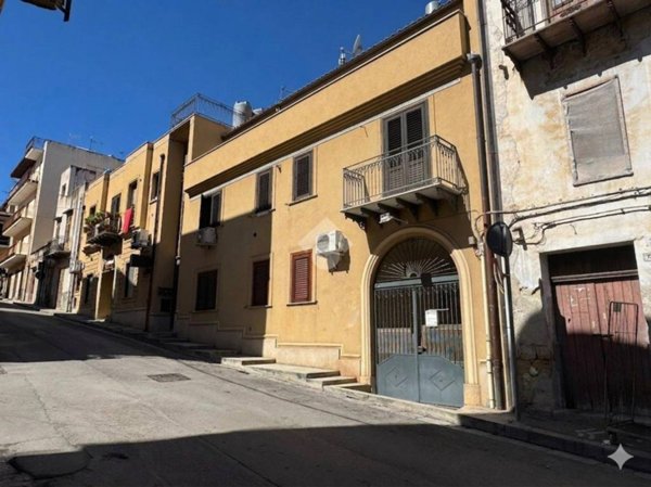 locale di sgombero in vendita a Casteldaccia