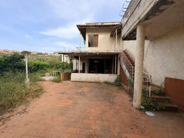 casa indipendente in vendita a Casteldaccia