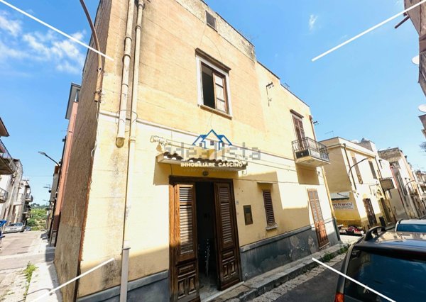 esavano in vendita a Casteldaccia