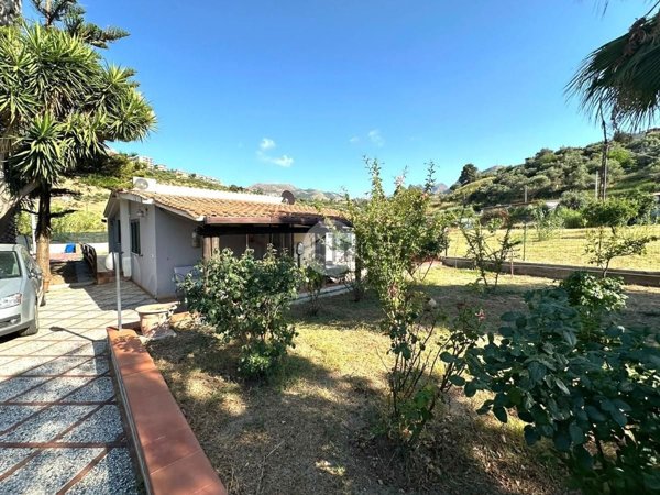 casa indipendente in vendita a Casteldaccia