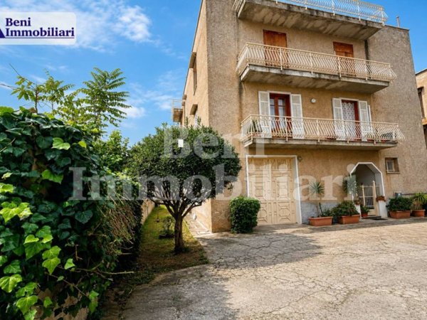 intera palazzina in vendita a Casteldaccia