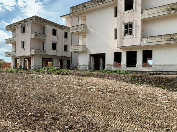 intera palazzina in vendita a Castellana Sicula
