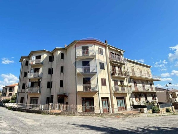 appartamento in vendita a Castellana Sicula