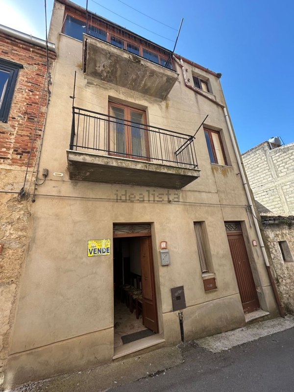 casa indipendente in vendita a Castellana Sicula