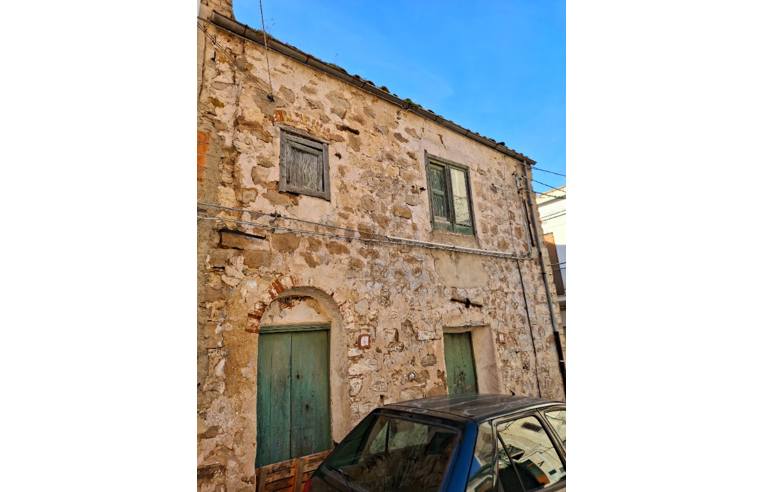 casa indipendente in vendita a Castellana Sicula