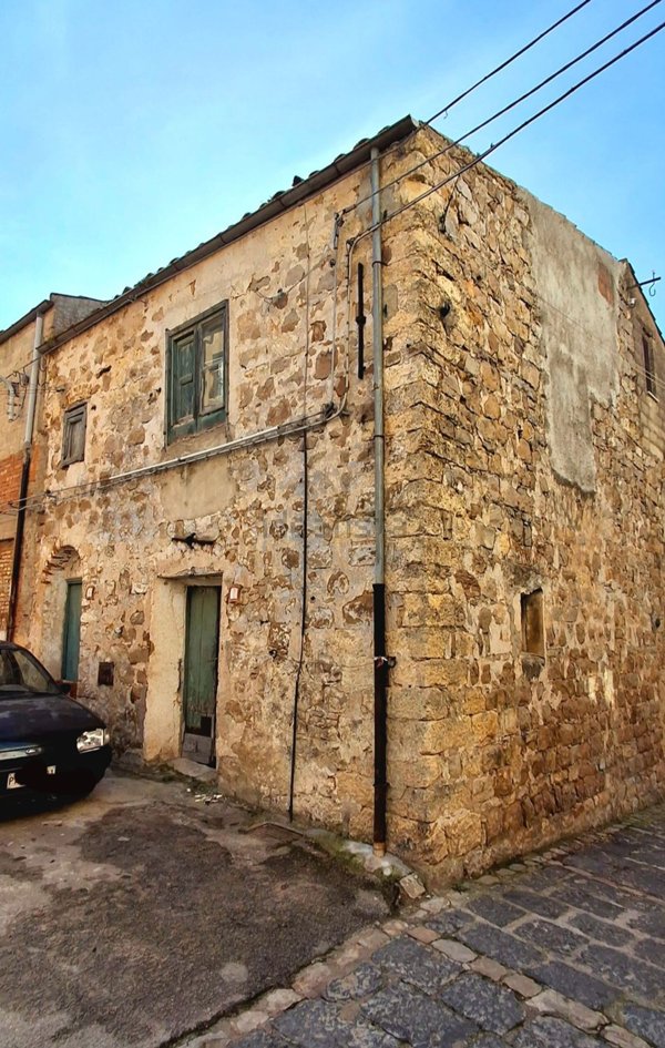 appartamento in vendita a Castellana Sicula