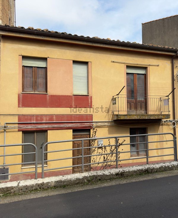 casa indipendente in vendita a Castellana Sicula