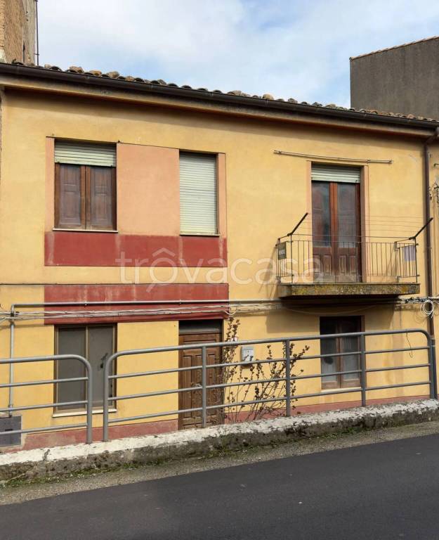 casa indipendente in vendita a Castellana Sicula