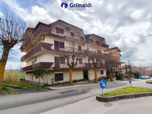 appartamento in vendita a Castellana Sicula in zona Calcarelli