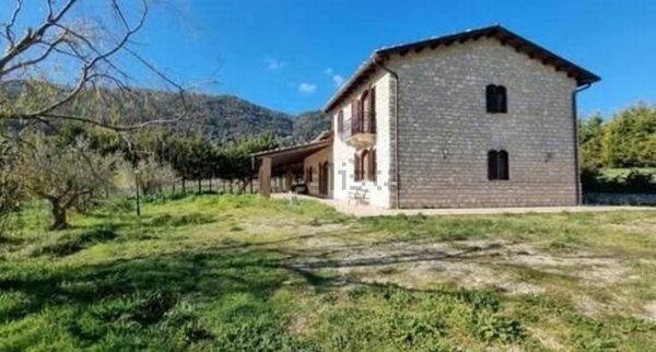 appartamento in vendita a Castronovo di Sicilia