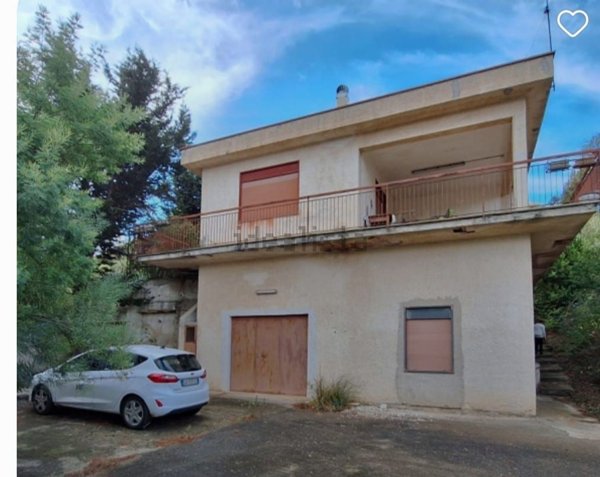 casa indipendente in vendita a Cefalà Diana