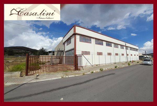 locale commerciale in vendita a Cefalà Diana