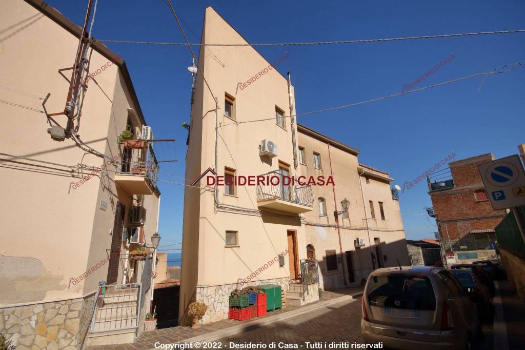 casa indipendente in vendita a Cefalù in zona Sant'Ambrogio