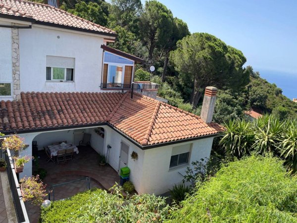 casa indipendente in vendita a Cefalù in zona Gibilmanna