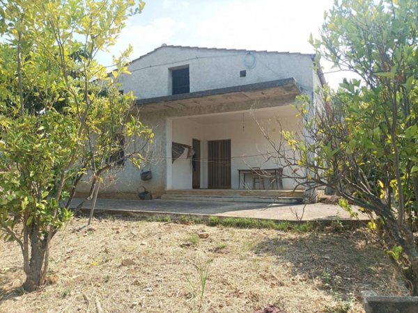 casa indipendente in vendita a Cefalù